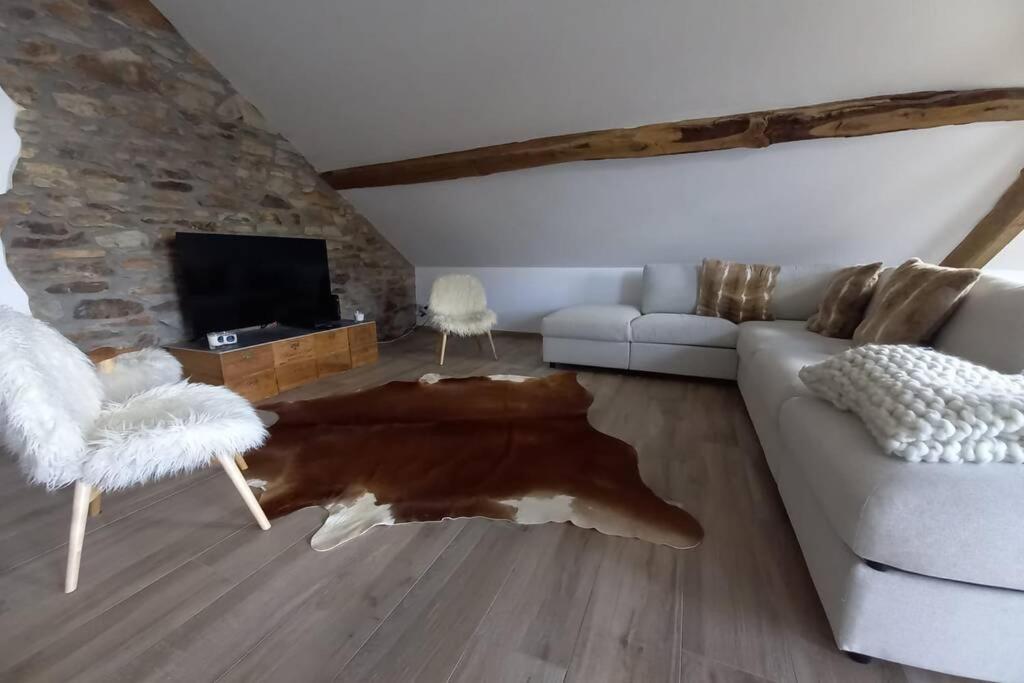 Apartamento Le Grenier De Charlotte Libin Exterior foto