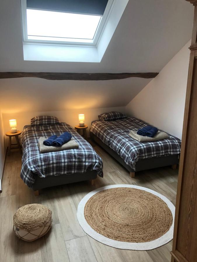 Apartamento Le Grenier De Charlotte Libin Exterior foto